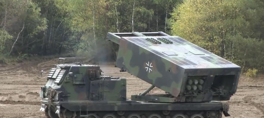 现代武器出装攻略（探索现代战场的武器选择与战术运用）